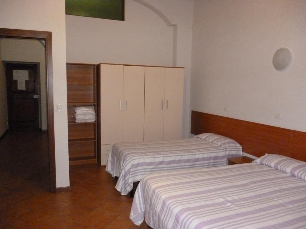 27 Aprile Hotel Florence Room photo
